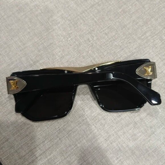 Louis Vuitton Sunglasses | Black Square Frame with Gold V Accent | Unisex - Picture 2 of 6